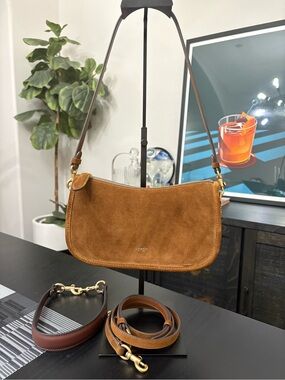 Coach Waverly in warm suede <3